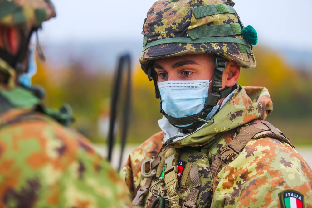 Italian Soldiers conduct Joint Patrol training during KFOR28