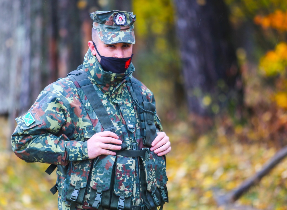 Albanian soldiers training during KFOR28