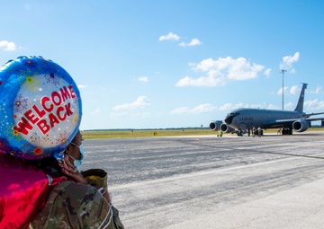 21 Airmen of the 50th EARS return home from Al Udeid