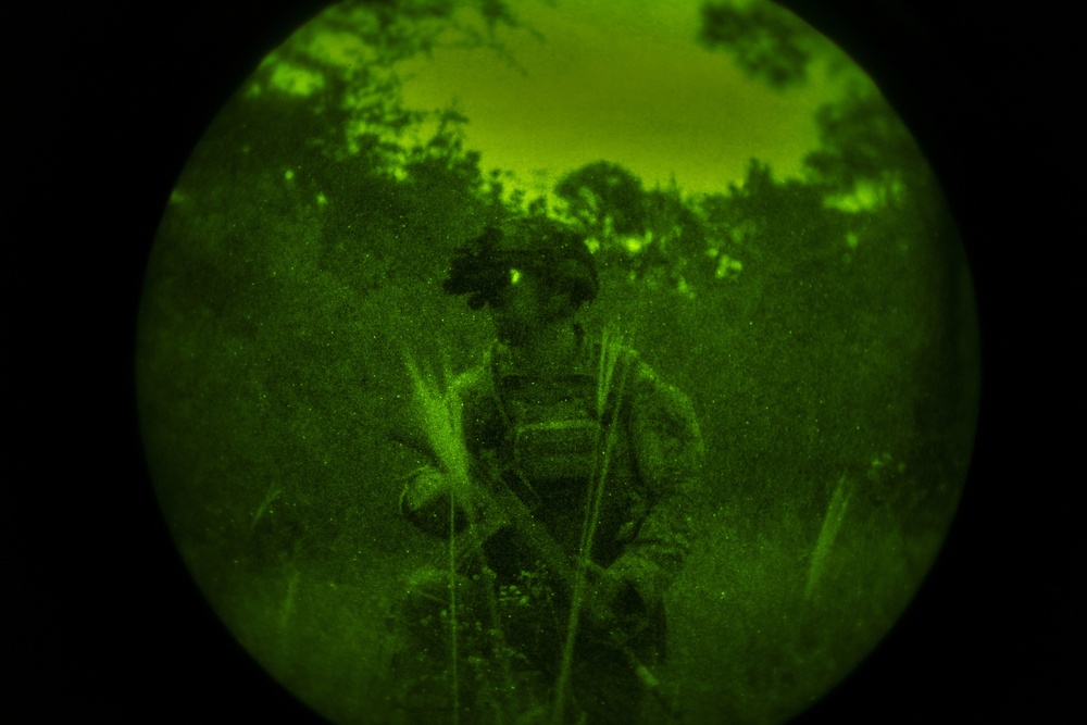 MacDill after dark: EOD, 6th SFS use NVGs for first-time joint training
