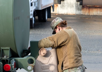 FSS Airmen set up expeditionary kitchen for Polar Force 21-1