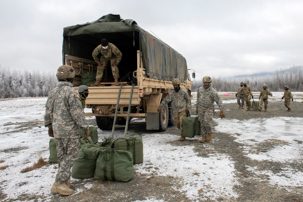 AKARNG aviators and USARAK paratroopers conduct aerial sustainment training at JBER