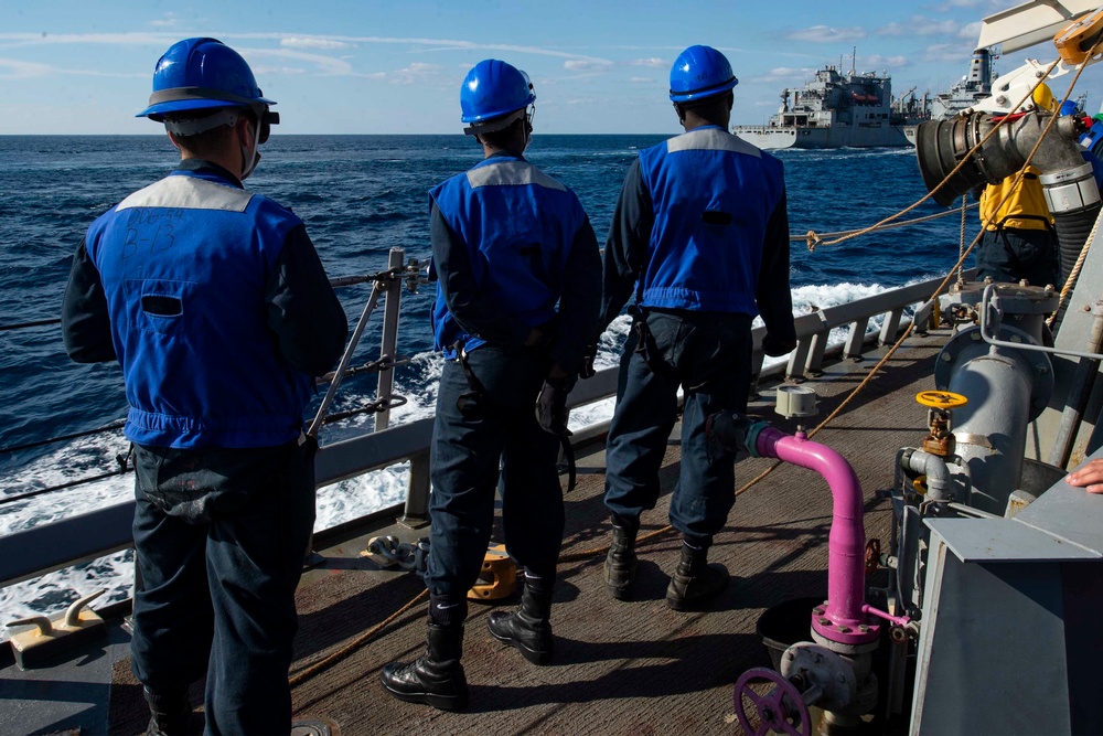 USS Curtis Wilbur Repenishment at Sea