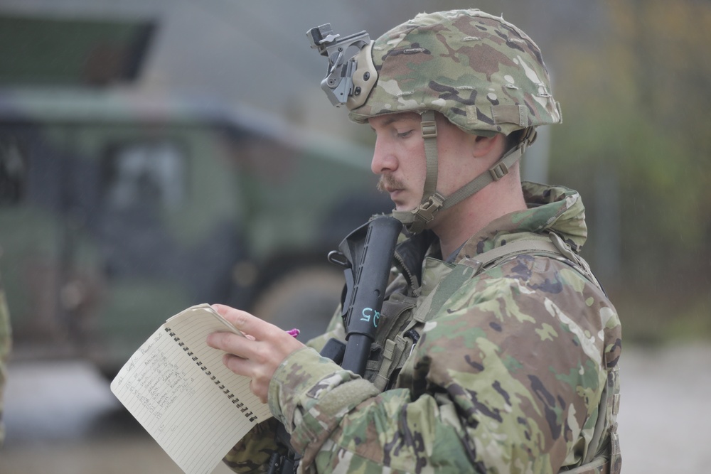 U.S. Army Soldiers conduct Reconnaissance training during KFOR28