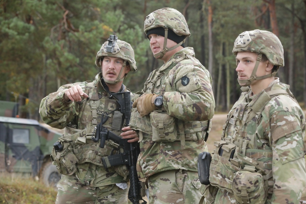 U.S. Army Soldiers conduct Reconnaissance training during KFOR28