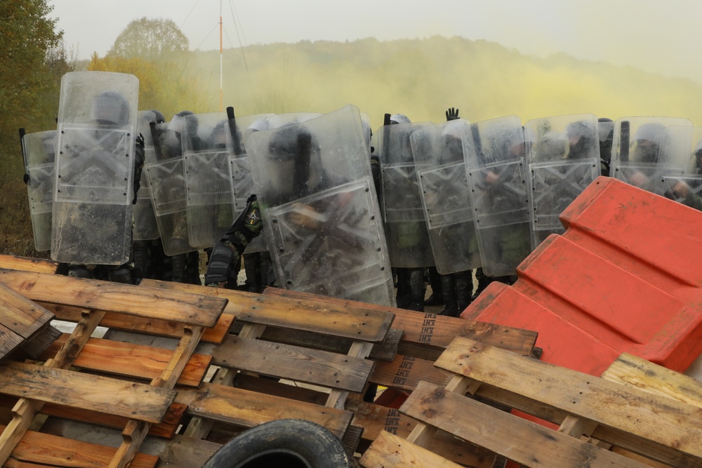 Albanian soldiers conduct freedom of movement training during KFOR28