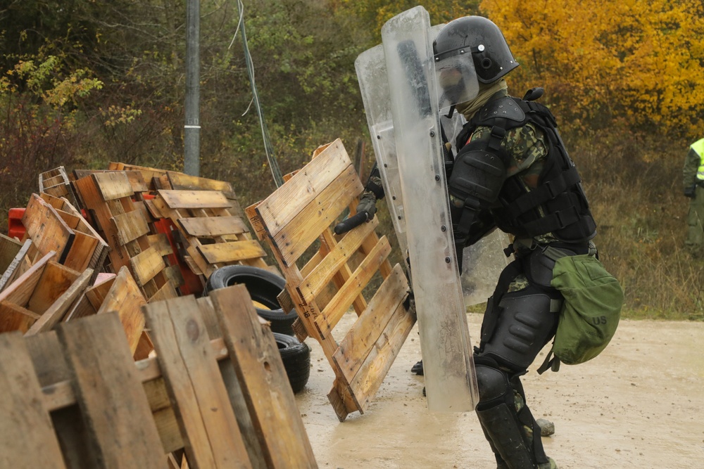 Albanian soldiers conduct freedom of movement training during KFOR28