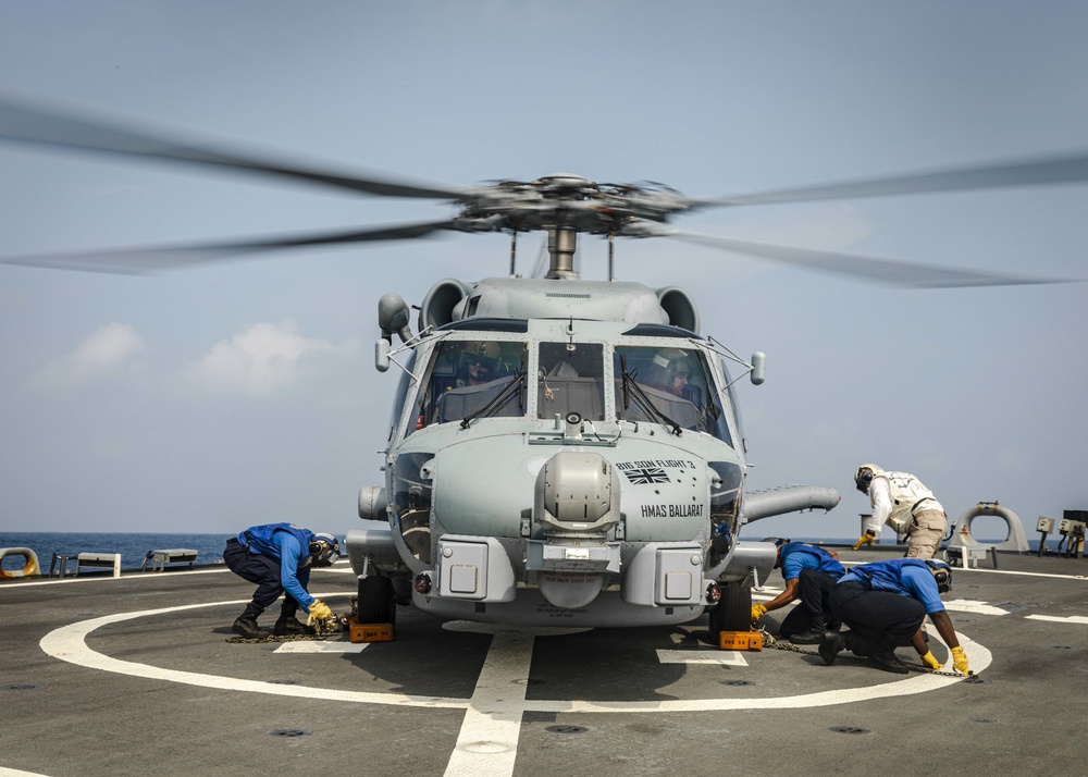 McCain conducts DLQs with Royal Australian Navy MH-60R