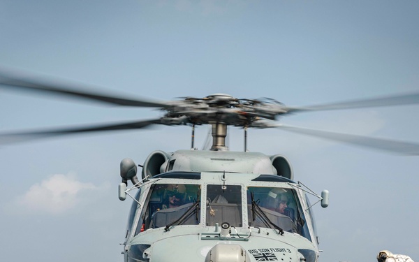 McCain conducts DLQs with Royal Australian Navy MH-60R