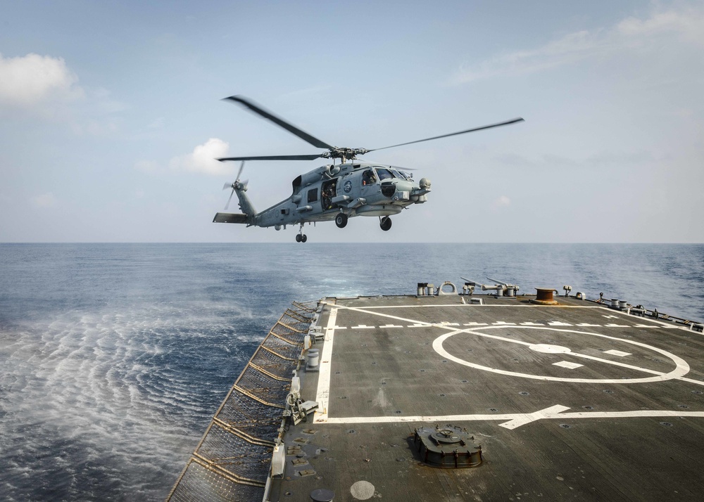 McCain conducts DLQs with Royal Australian Navy MH-60R