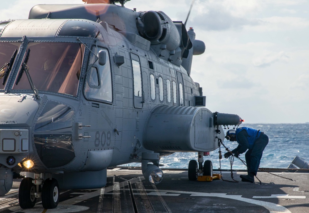 Boatswain's Mate 2nd Class Secures Canadian CH-148 During Keen Sword 21