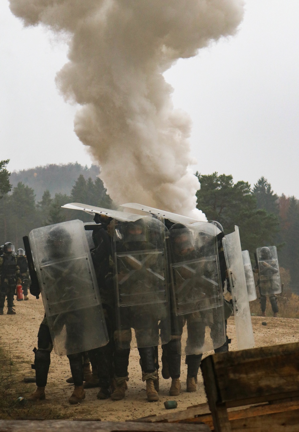 Iowa Soldiers respond to realistic riot scenario at JMRC