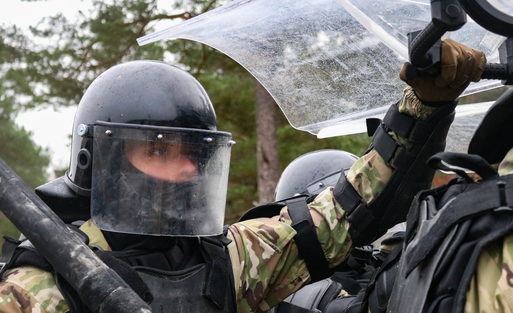 Iowa Soldier responds to realistic riot scenario at JMRC