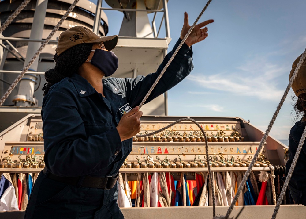 Flag-hoisting Drills with HMAS Ballarat