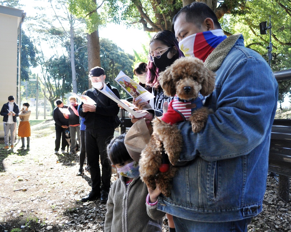 Camp Zama chaplain blesses community’s pets
