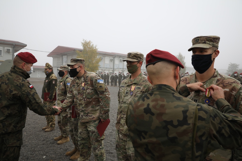 KFOR Polish Military Contingent recognize Soldiers with commemorative medal