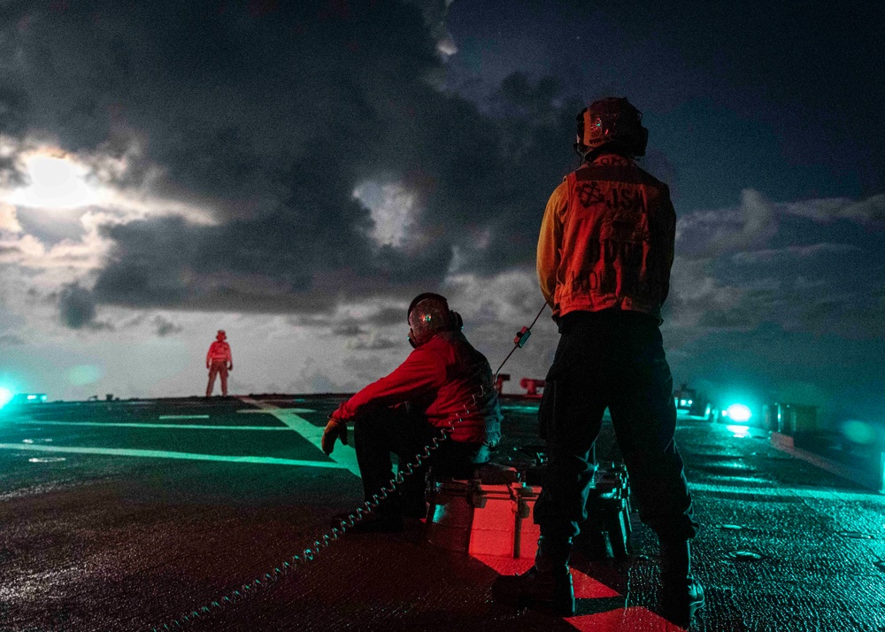 Night Flight Operations with HMAS Ballarat