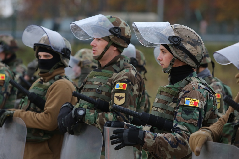 Moldovan Crown Riot Control Training