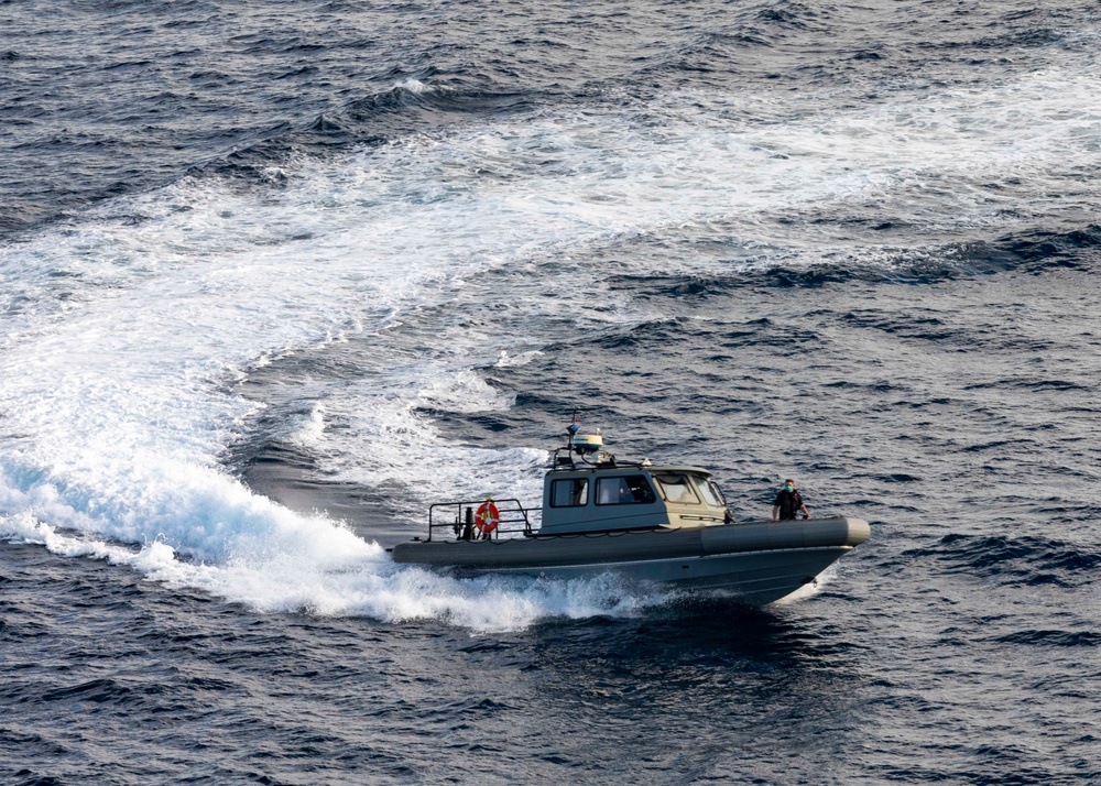 Iwo Jima ARG Conducts Training With 24th MEU Off the Coast of North Carolina
