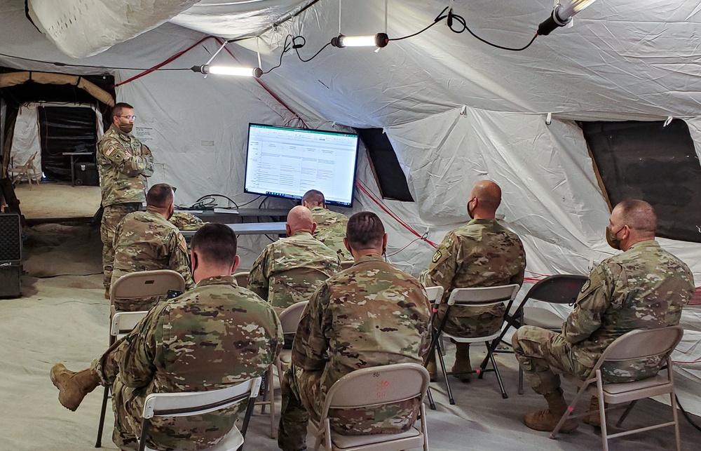 204th Maneuver Enhancement Brigade conducts TOC operations