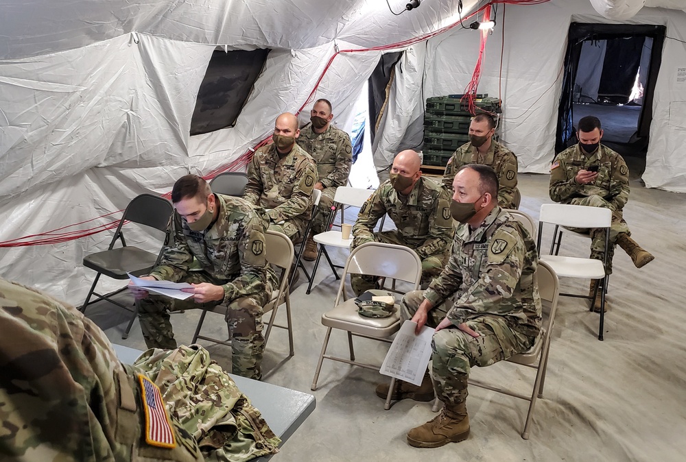 204th Maneuver Enhancement Brigade conducts TOC operations