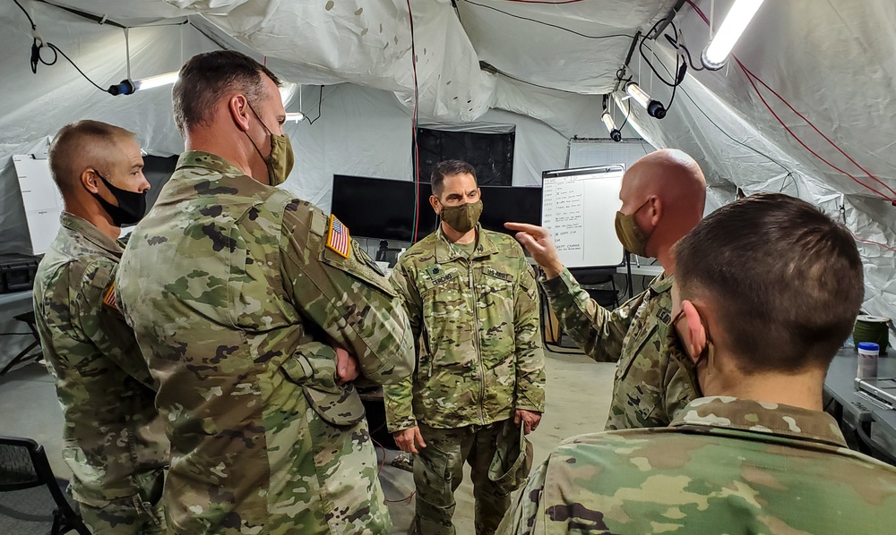 204th Maneuver Enhancement Brigade conducts TOC operations