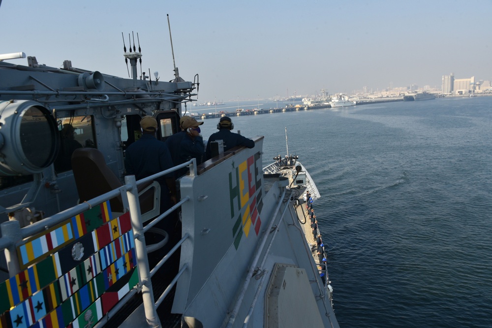 USS PHILIPPINE SEA PORTS IN BAHRAIN/DEPLOYMENT