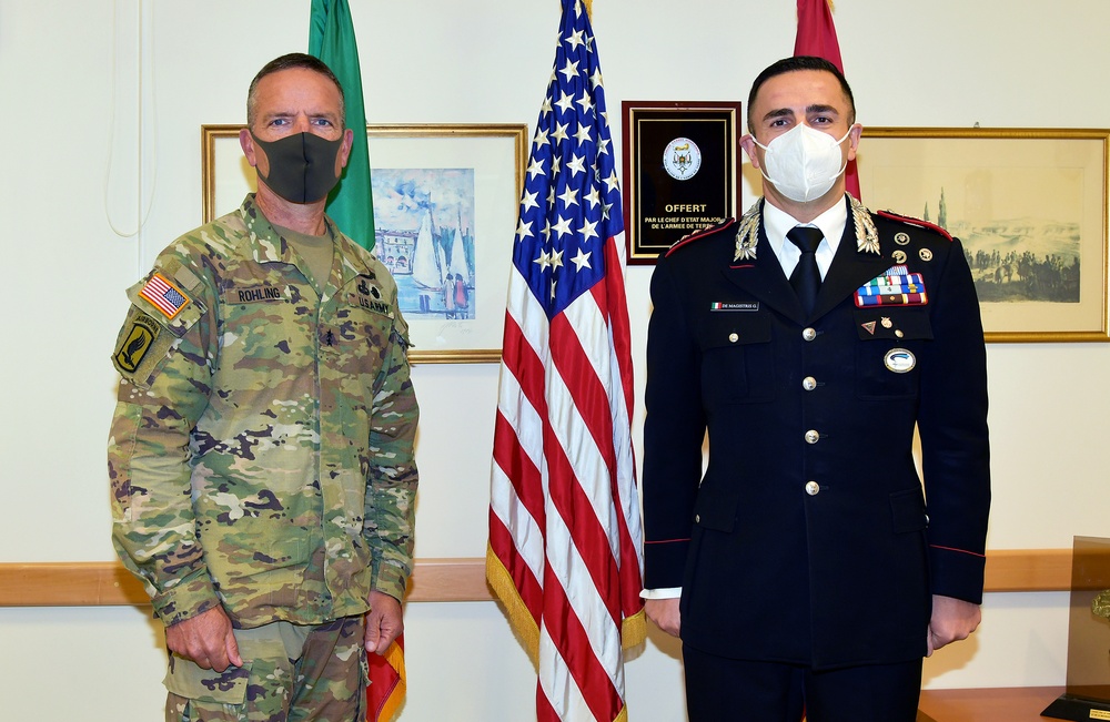 COL  Giuseppe De Magistris visits Caserma Ederle in Vicenza, Italy