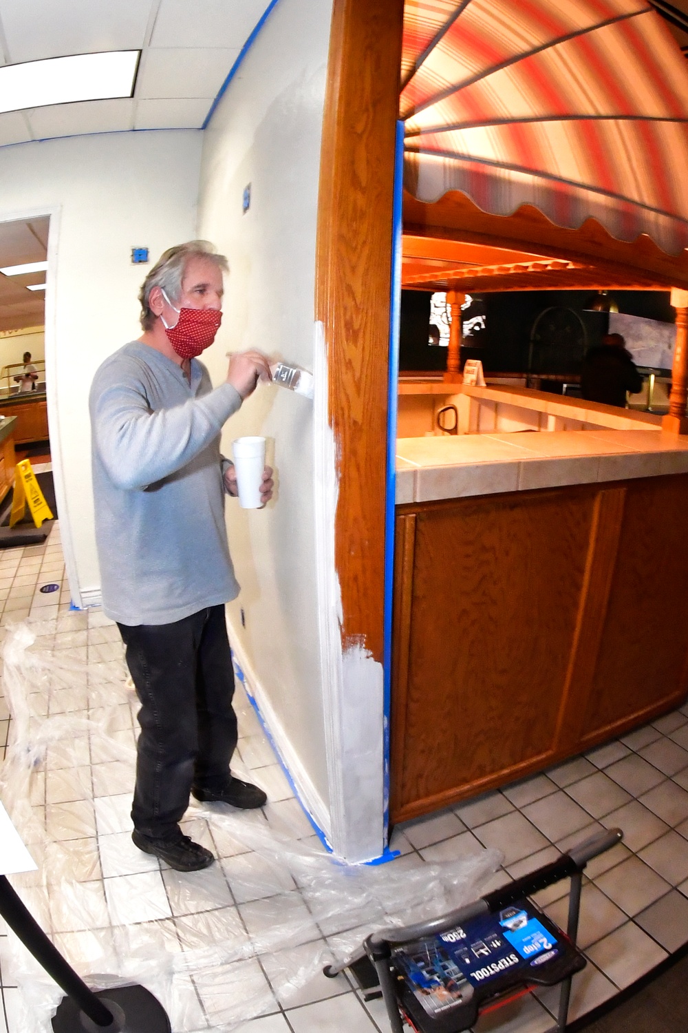 Volunteers work to ‘freshen up’ appearance of Hill’s dining facilities