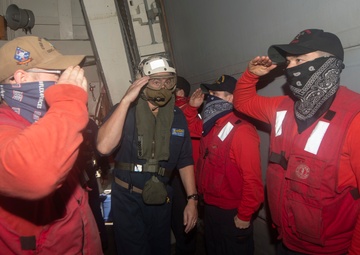 Commander, Carrier Strike Group 11 visits USS Ralph Johnson