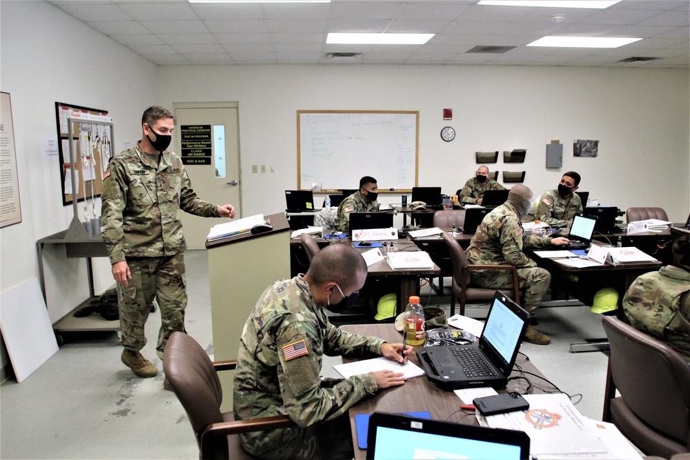 Fort McCoy RTS-Maintenance holds first classes of fiscal year 2021