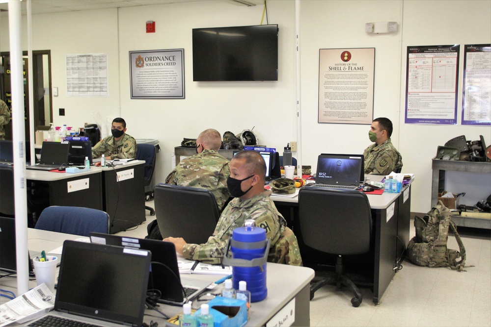 Fort McCoy RTS-Maintenance holds first classes of fiscal year 2021