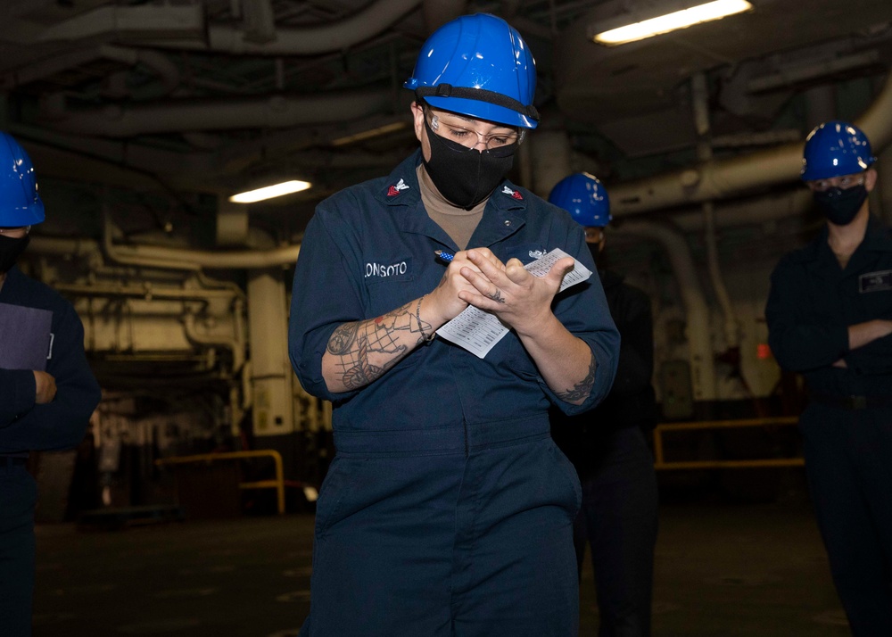 USS Bataan (LHD 5) Conducts Firefighting Training