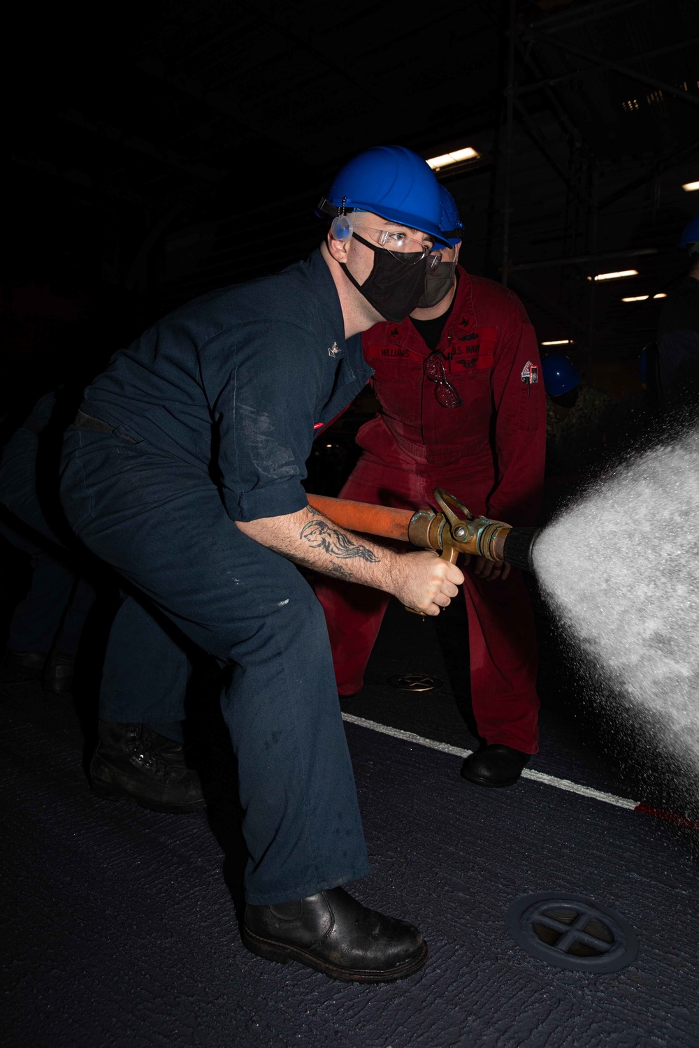 USS Bataan (LHD 5) Conducts Firefighting Training