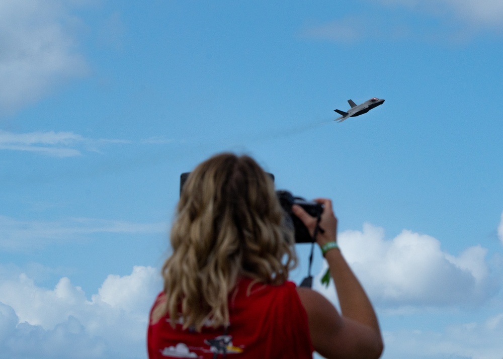 F-35 Demonstration Team flies at the 2020 Space and Air Show