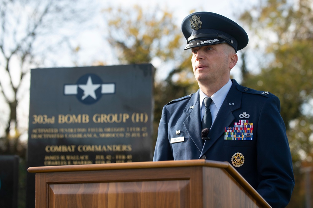 U.S. Airmen and U.K. commander commemorate Remembrance Sunday
