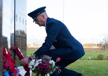 U.S. Airmen and U.K. commander commemorate Remembrance Sunday