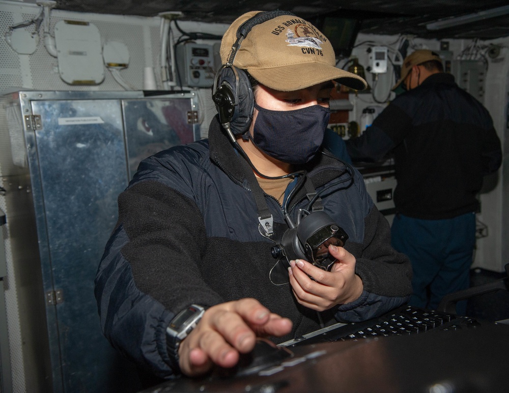 USS RONALD REAGAN BRIDGE TEAM