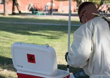 AZNG soldiers facilitate COVID-19 tests for AZ State employees