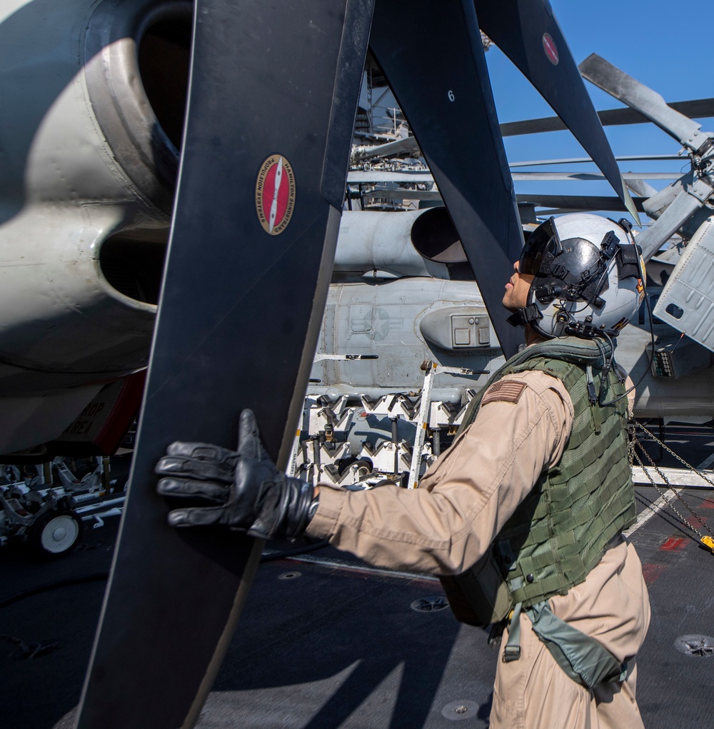 VAW 116 CO Pre-Flight Inspection