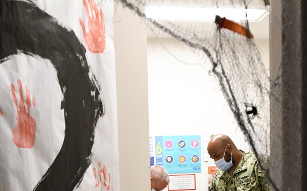 Sailors identify patient safety errors in the 'Room of Errors' at Branch Health Clinic (BHC) Makalapa