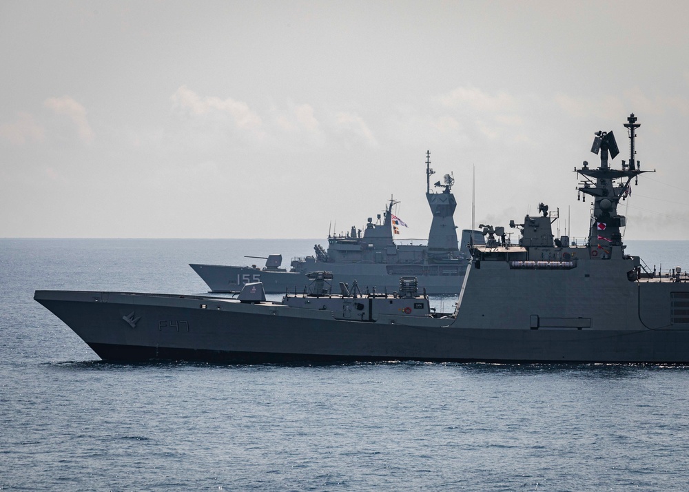 McCain participates in PHOTOEX during Malabar 2020
