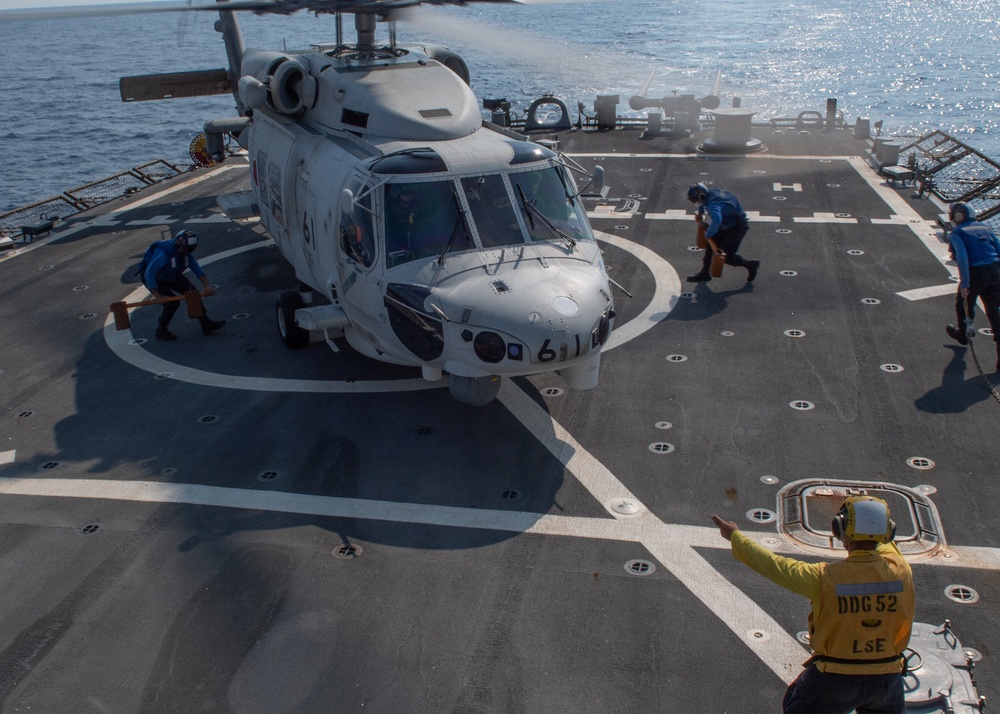 USS Barry Conducts a Helicopter Cross Deck Exercise with JS Ikazuchi