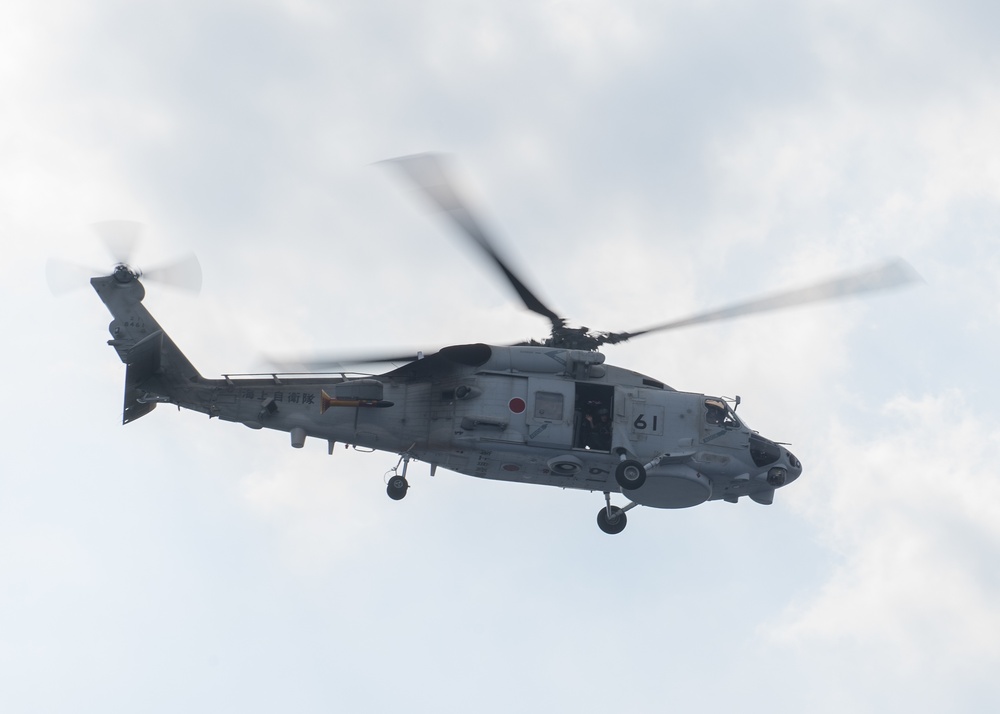 USS Barry Conducts a Helicopter Cross Deck Exercise with JS Ikazuchi