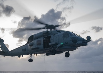 USS Barry Conducts a Part Transfer with USS Shiloh