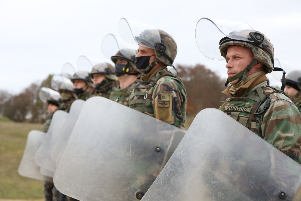 Moldovan Army conducts crowd control training