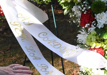 Wreath-laying ceremony honors WWII Italian POW buried in Fort Drum cemetery