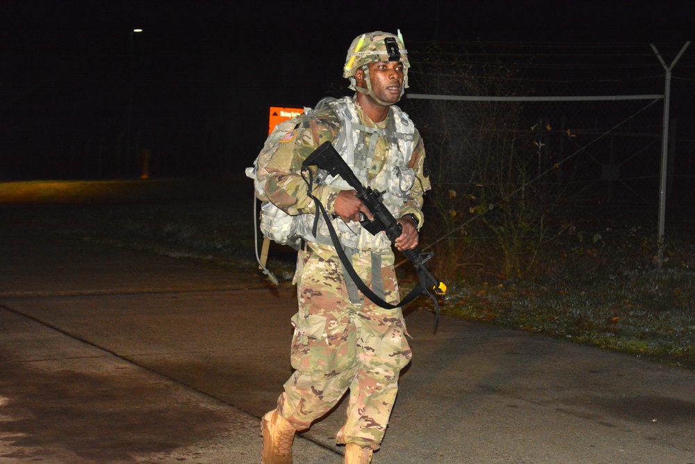 Regional Health Command Europe Soldiers compete for Best Medic, Best Warrior title