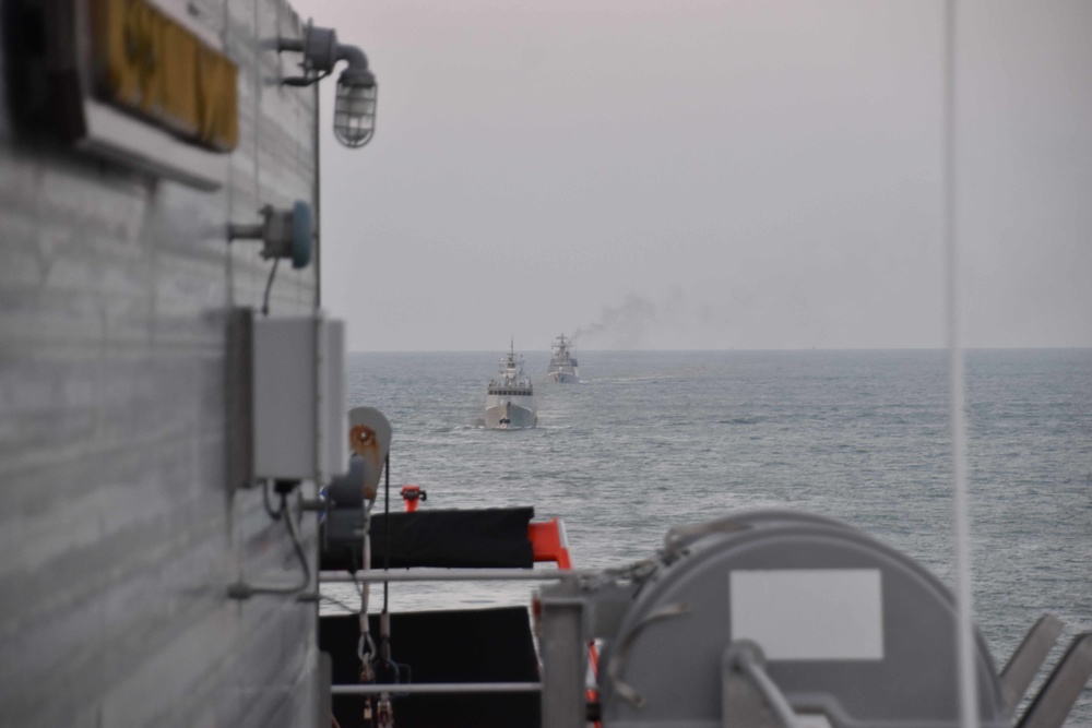 U.S., Bangladesh navies meet in the Bay of Bengal during CARAT Bangladesh 2020
