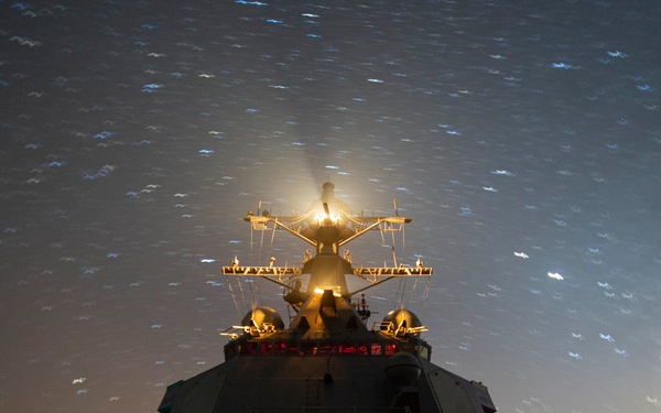 Sterett Steams in the Gulf of Oman